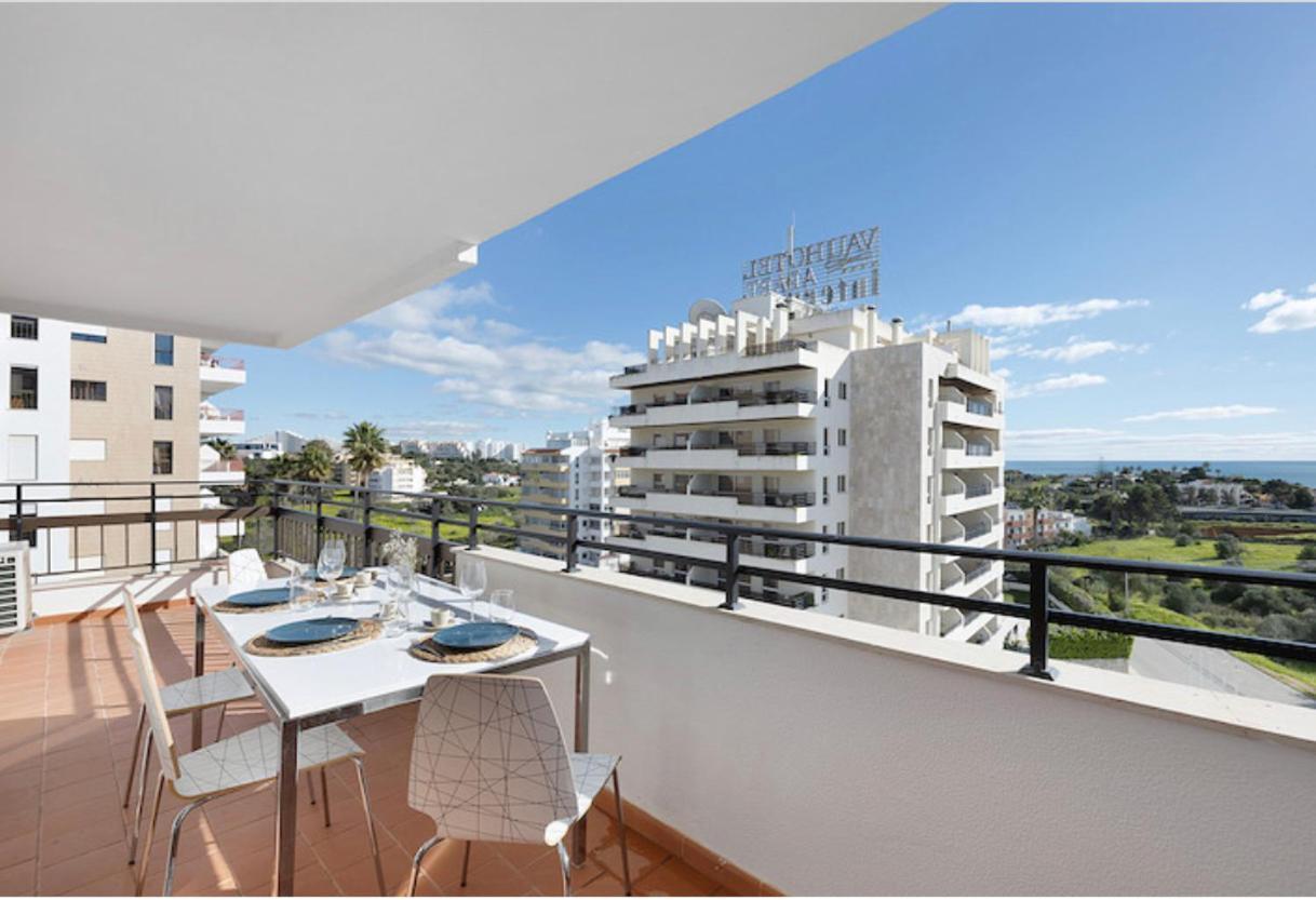 Cozy Apartment With Seaview 300M From The Beach Portimao Exterior photo